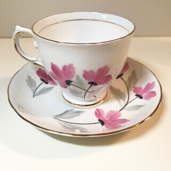 Tuscan Fine English Bone China Tea Cup & Saucer - Picture 2 of 5